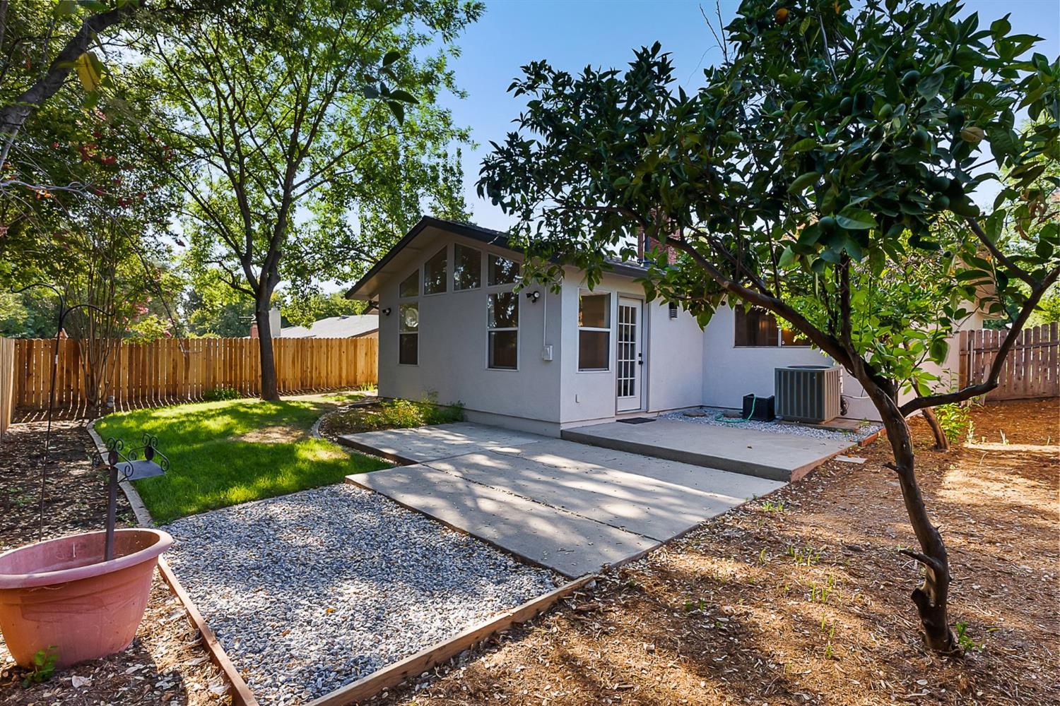 Detail Gallery Image 35 of 50 For 7548 Widgeon Way, Fair Oaks,  CA 95628 - 4 Beds | 2 Baths