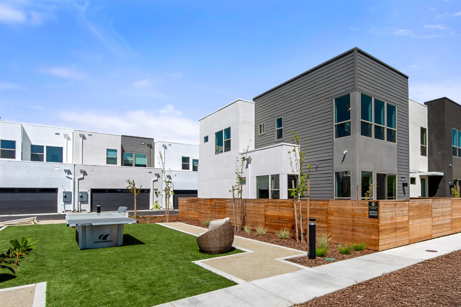 Detail Gallery Image 33 of 34 For 2037 Odin Walk, Sacramento,  CA 95835 - 3 Beds | 2/1 Baths