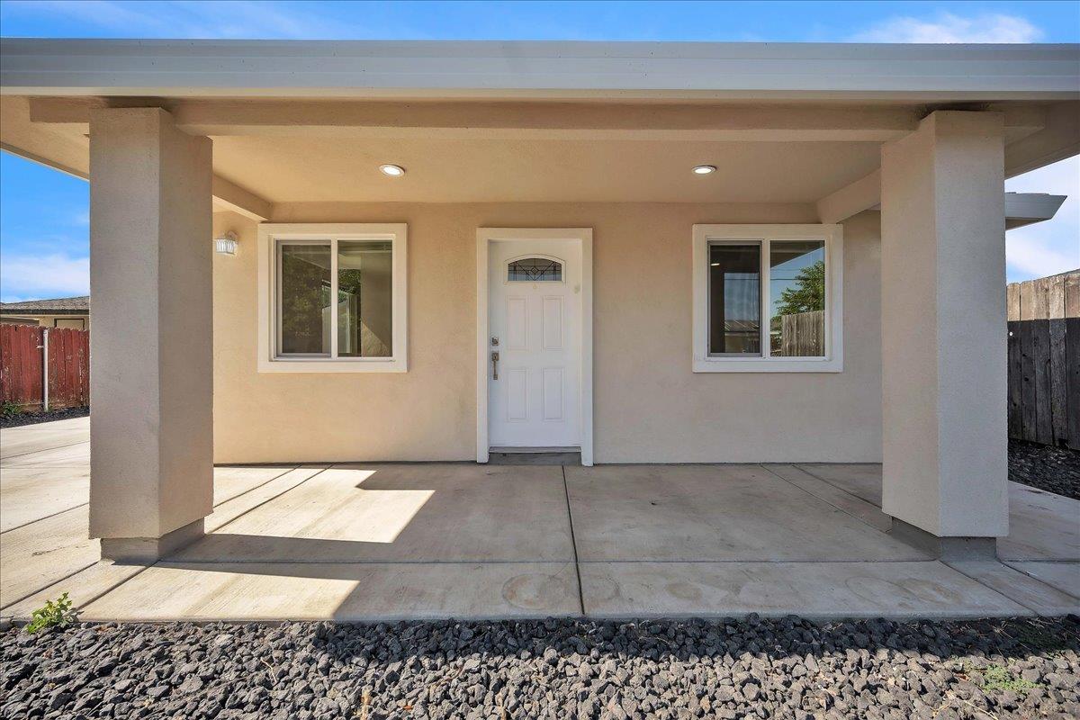 Detail Gallery Image 31 of 36 For 3125 Gladys Ave, West Sacramento,  CA 95691 - 2 Beds | 3/1 Baths