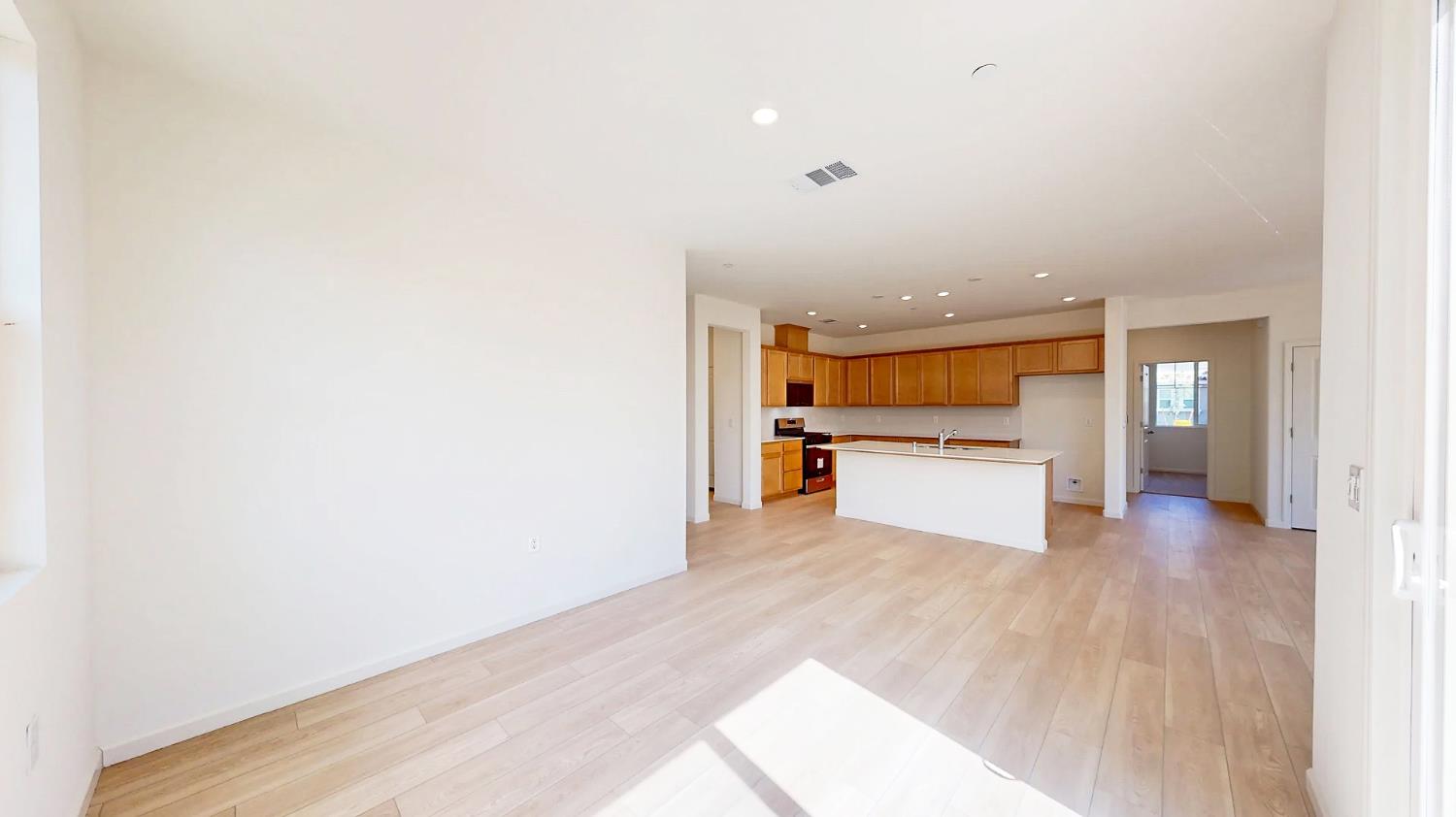 Detail Gallery Image 15 of 55 For 6312 Sun Haven St, Hughson,  CA 95326 - 3 Beds | 2 Baths