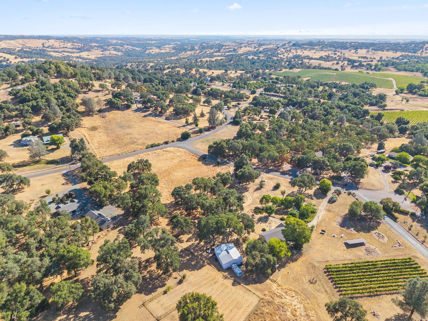 Detail Gallery Image 4 of 52 For 18350 Live Oak Ct, Plymouth,  CA 95669 - 3 Beds | 2/1 Baths