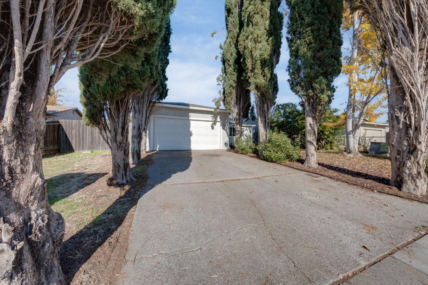 Detail Gallery Image 4 of 28 For 173 Bell Ave, Sacramento,  CA 95838 - 3 Beds | 2 Baths