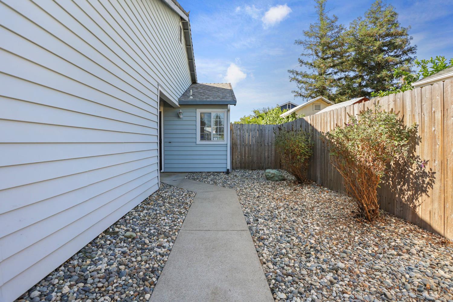 Detail Gallery Image 25 of 30 For 808 Marsh Creek Dr, Sacramento,  CA 95838 - 3 Beds | 2 Baths