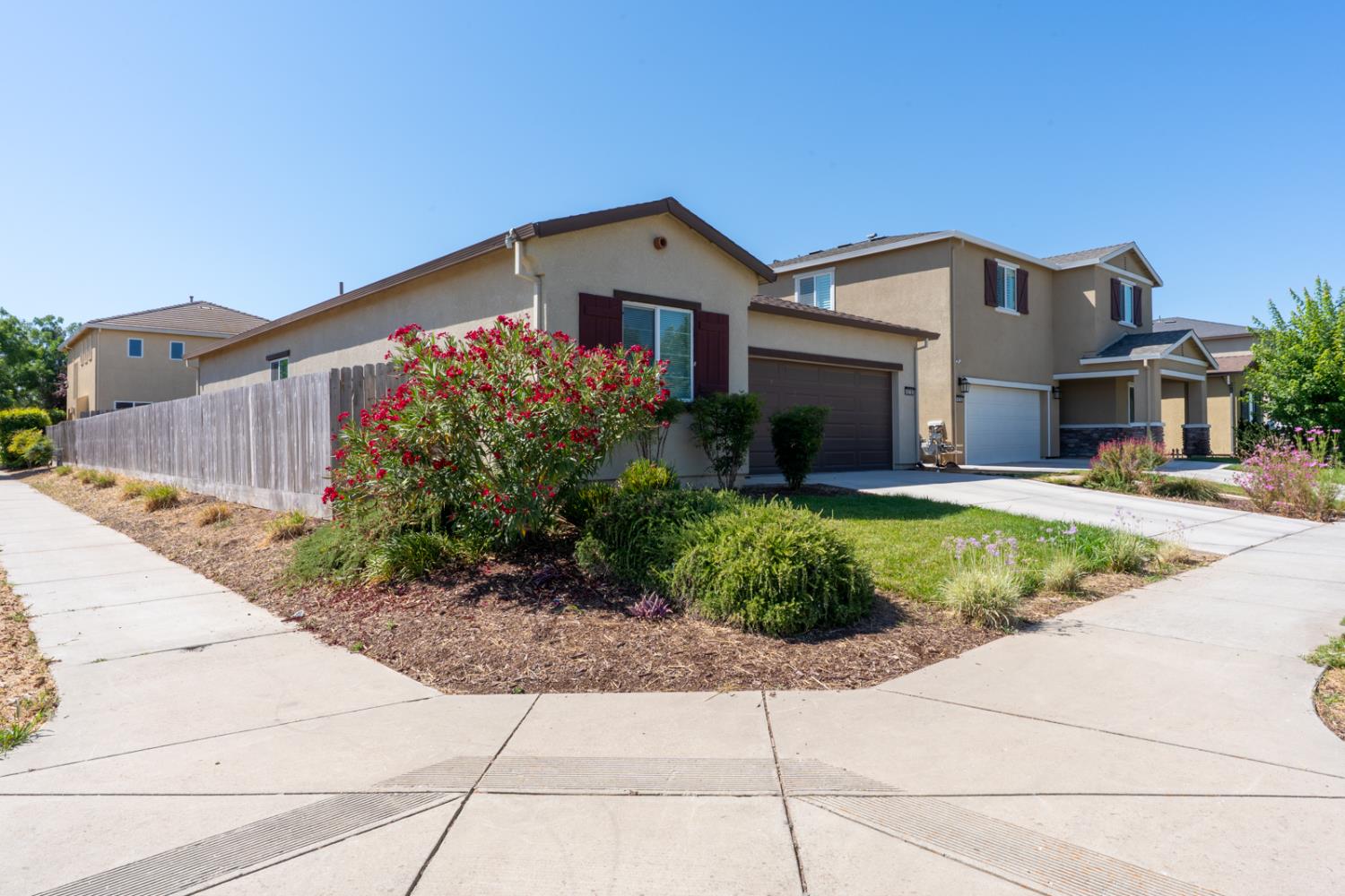 Detail Gallery Image 3 of 37 For 4218 Candle Ct, Merced,  CA 95348 - 4 Beds | 2 Baths