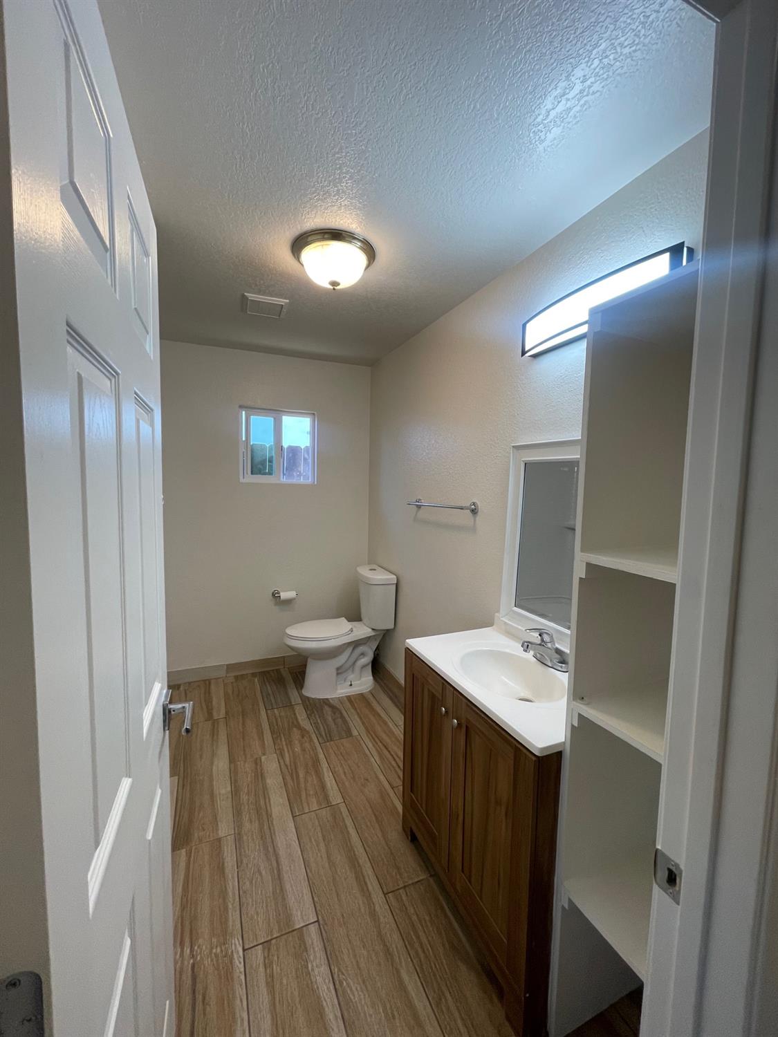 Detail Gallery Image 7 of 15 For 2636 Riverdale Ave, Modesto,  CA 95358 - 2 Beds | 1 Baths