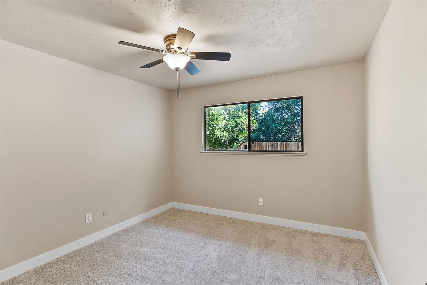 Detail Gallery Image 32 of 50 For 7548 Widgeon Way, Fair Oaks,  CA 95628 - 4 Beds | 2 Baths
