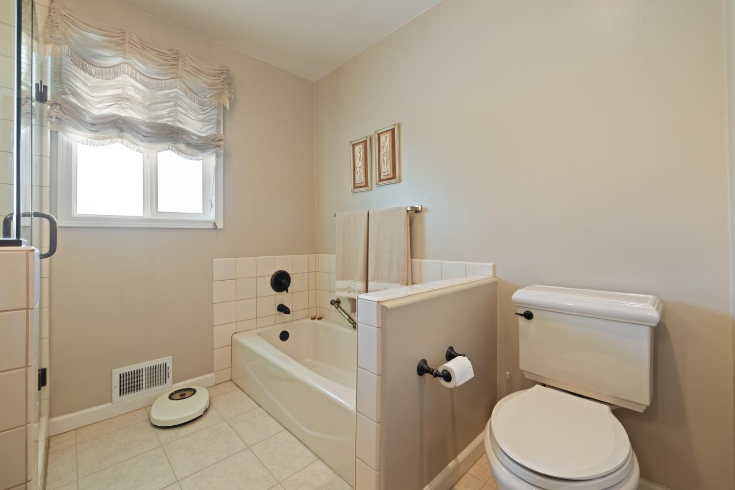 Detail Gallery Image 32 of 59 For 1287 W Valpico Rd, Tracy,  CA 95304 - 3 Beds | 2 Baths