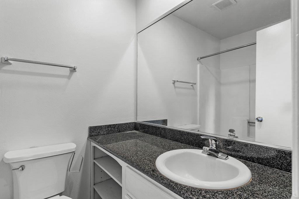 Detail Gallery Image 20 of 33 For 1216 W Roseburg Ave a,  Modesto,  CA 95350 - 3 Beds | 2/1 Baths