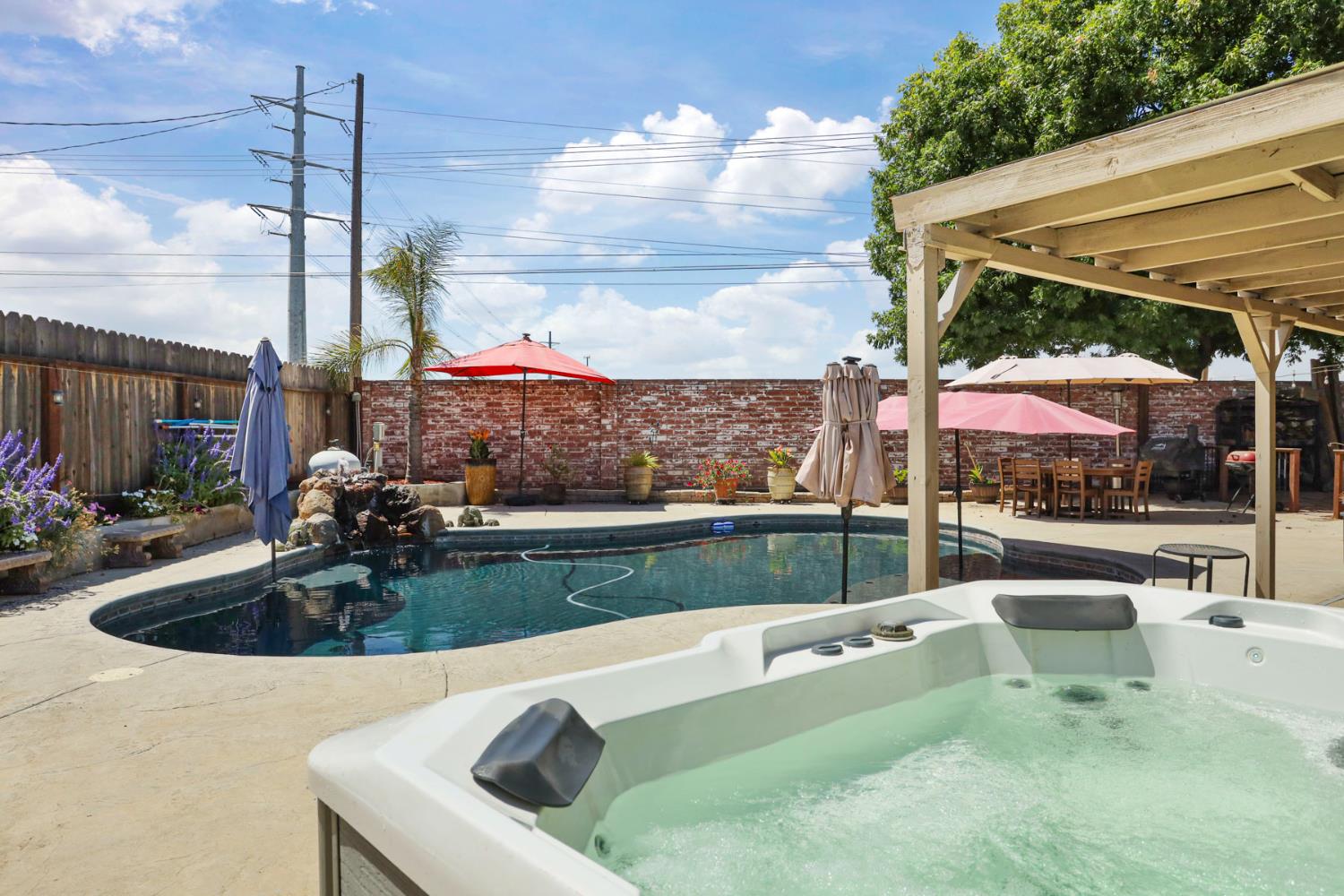 Detail Gallery Image 35 of 46 For 2700 Tassajara Dr, Modesto,  CA 95358 - 3 Beds | 2 Baths