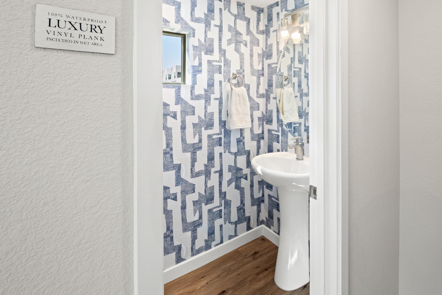 Detail Gallery Image 17 of 34 For 2037 Odin Walk, Sacramento,  CA 95835 - 3 Beds | 2/1 Baths