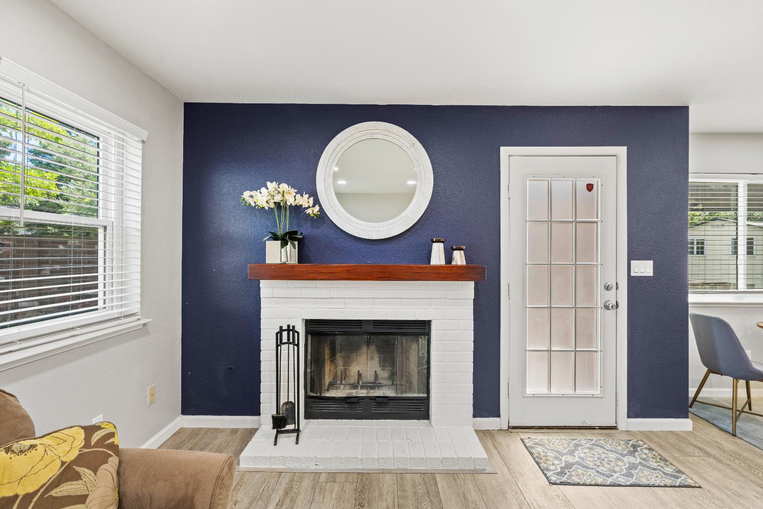 Detail Gallery Image 10 of 40 For 8932 Gemwood Way, Elk Grove,  CA 95758 - 3 Beds | 2/1 Baths