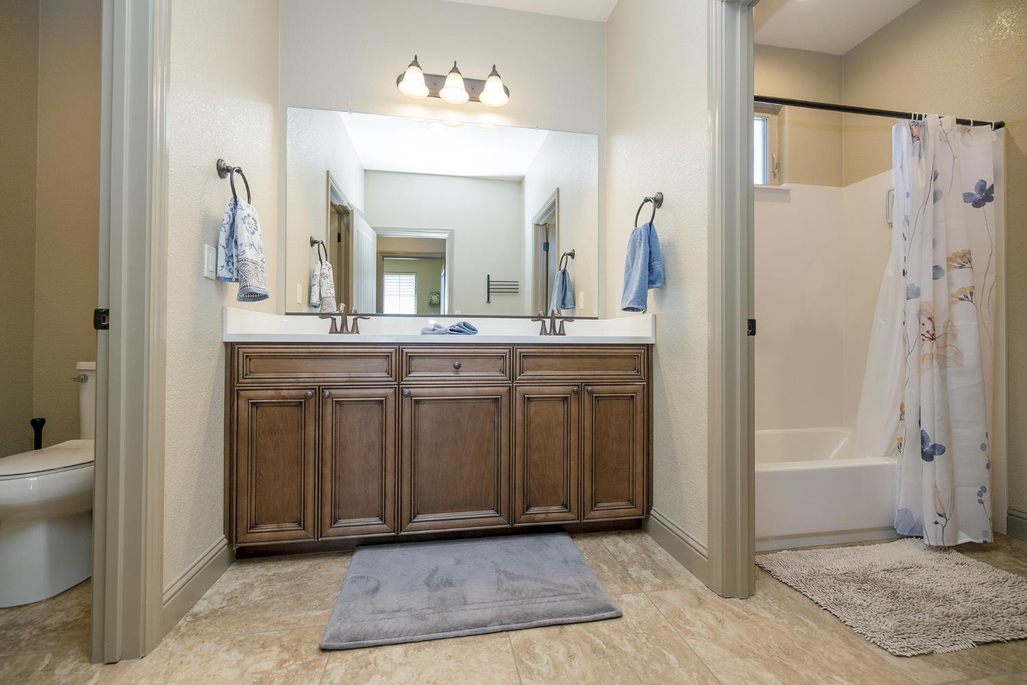 Detail Gallery Image 39 of 48 For 8725 Venetian Ter, Hilmar,  CA 95324 - 5 Beds | 3 Baths