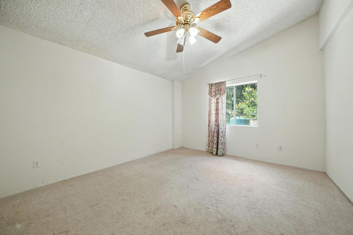 Detail Gallery Image 27 of 80 For 16000 Sutter Creek Rd, Sutter Creek,  CA 95685 - 3 Beds | 2 Baths