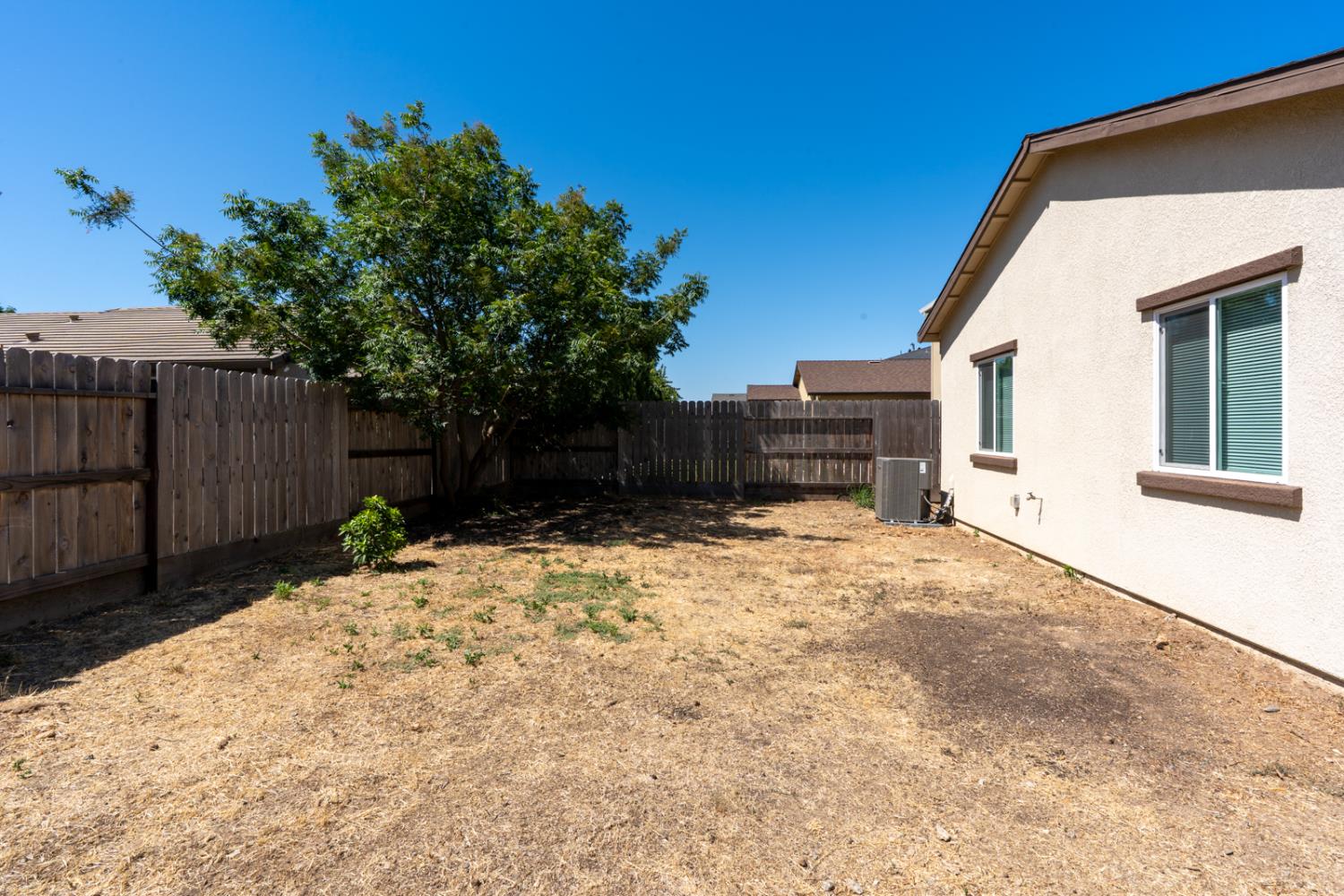 Detail Gallery Image 34 of 37 For 4218 Candle Ct, Merced,  CA 95348 - 4 Beds | 2 Baths