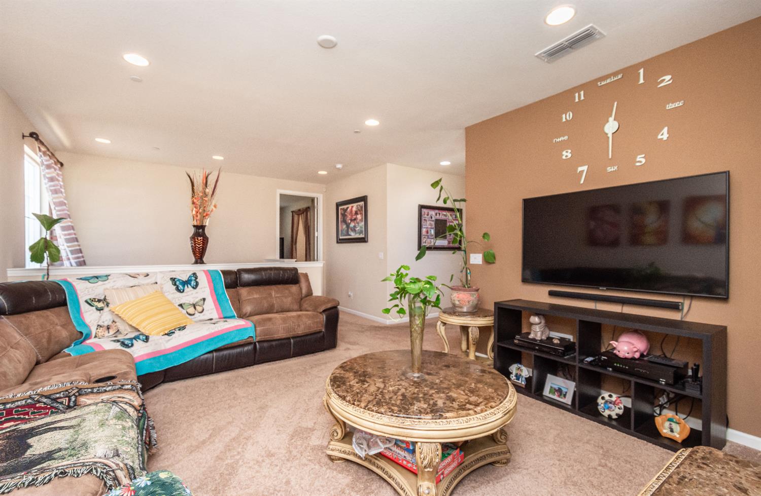 Detail Gallery Image 29 of 64 For 5394 Otter Pond Way, Rancho Cordova,  CA 95742 - 5 Beds | 3 Baths
