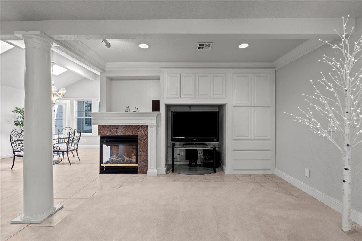 Detail Gallery Image 8 of 52 For 408 Montrose Ct, Modesto,  CA 95355 - 3 Beds | 3/1 Baths