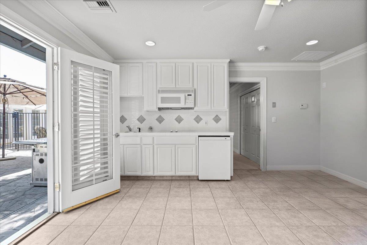Detail Gallery Image 39 of 52 For 408 Montrose Ct, Modesto,  CA 95355 - 3 Beds | 3/1 Baths