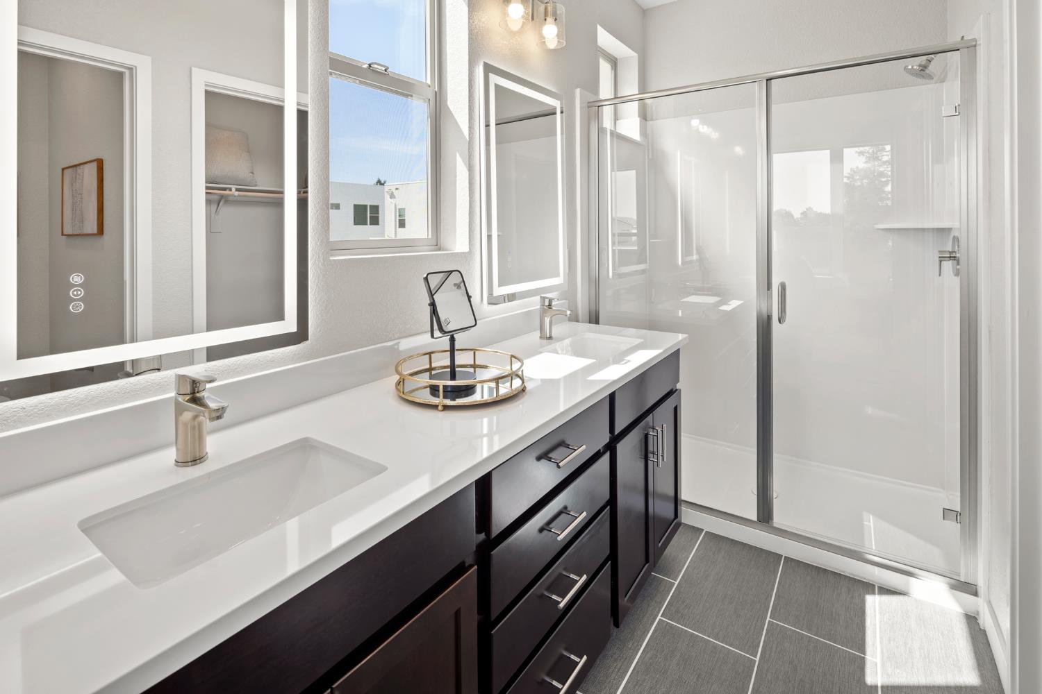 Detail Gallery Image 23 of 34 For 2037 Odin Walk, Sacramento,  CA 95835 - 3 Beds | 2/1 Baths