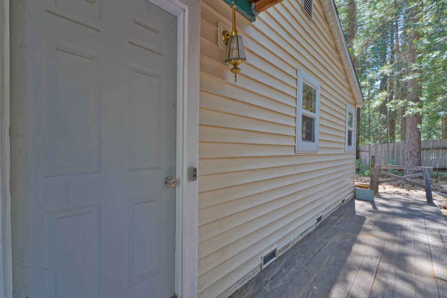 Detail Gallery Image 31 of 36 For 1334 Sugar Loaf Ave, Kyburz,  CA 95720 - 1 Beds | 2 Baths
