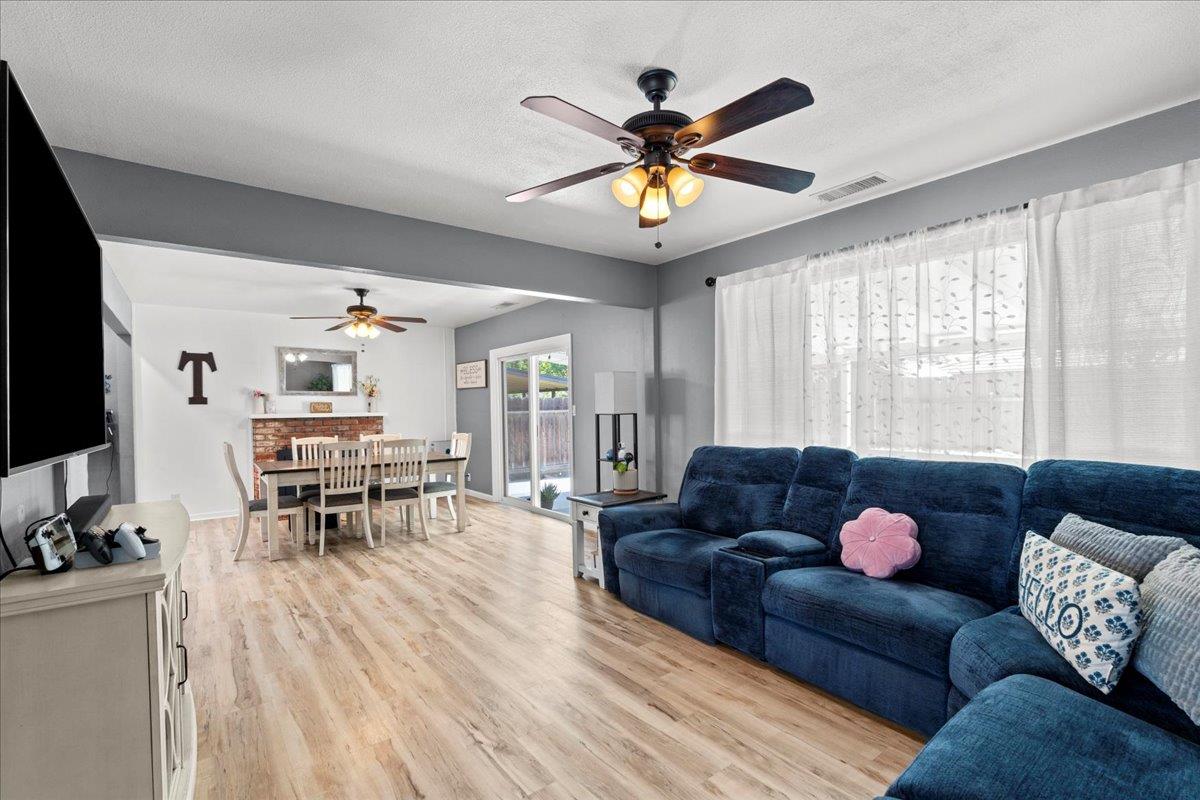 Detail Gallery Image 6 of 27 For 608 Nome Ave, Modesto,  CA 95350 - 3 Beds | 2 Baths