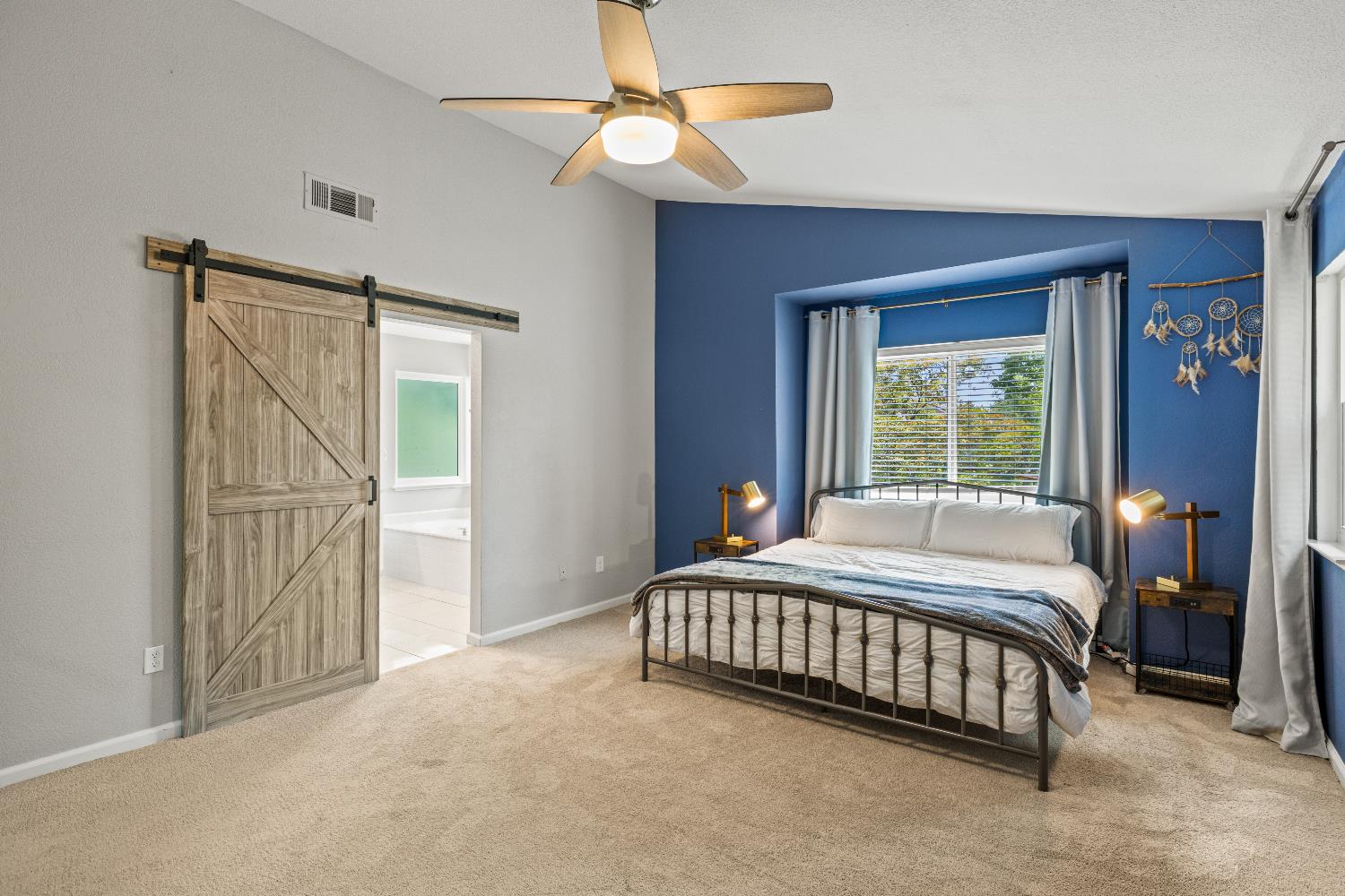 Detail Gallery Image 23 of 40 For 8932 Gemwood Way, Elk Grove,  CA 95758 - 3 Beds | 2/1 Baths