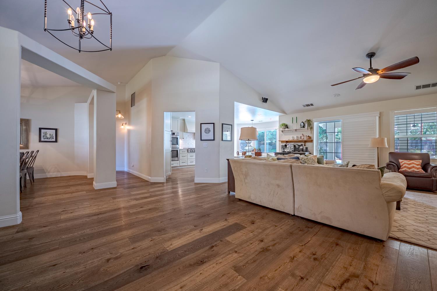 Detail Gallery Image 9 of 58 For 770 Warbler Ct, Merced,  CA 95340 - 4 Beds | 2 Baths