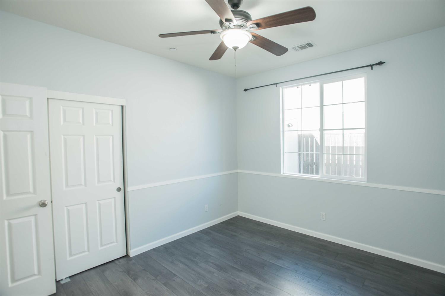 Detail Gallery Image 30 of 47 For 9916 Bluefin Way, Elk Grove,  CA 95757 - 4 Beds | 2 Baths