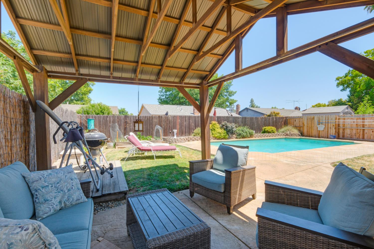 Detail Gallery Image 29 of 36 For 4209 Jump Ct, Sacramento,  CA 95826 - 5 Beds | 3 Baths