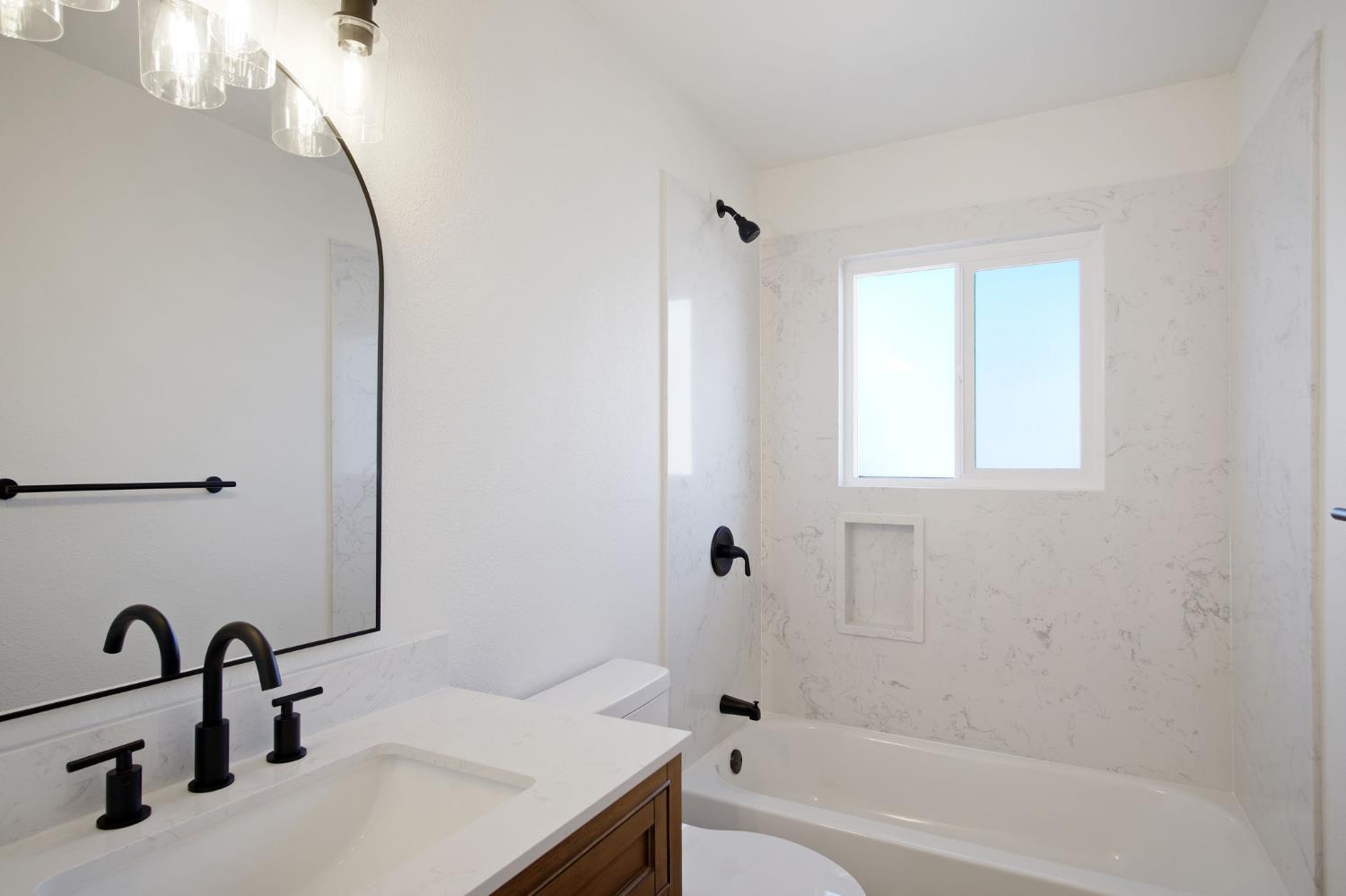 Detail Gallery Image 18 of 28 For 1757 Hickory Ave, Livingston,  CA 95334 - 4 Beds | 2 Baths