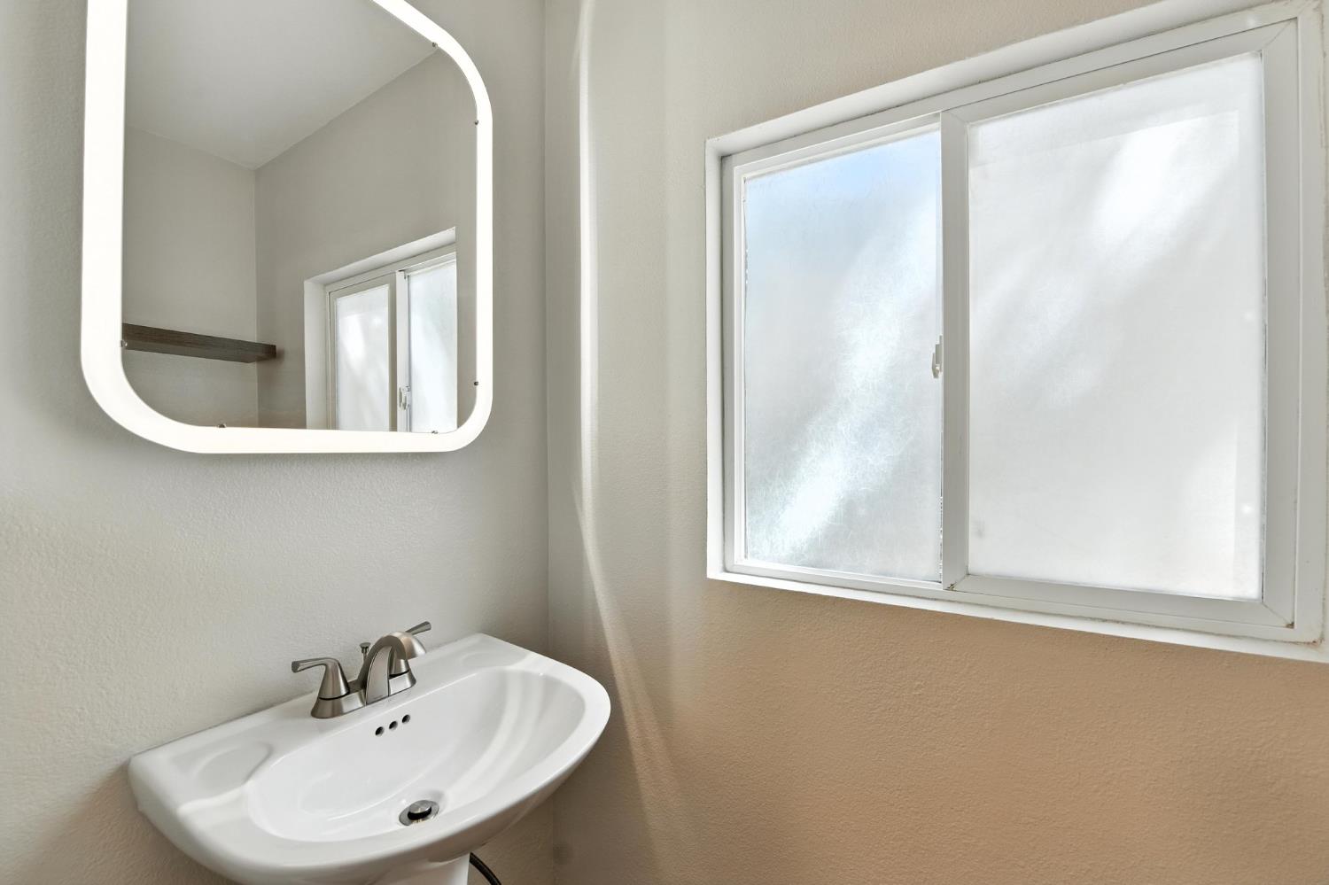 Detail Gallery Image 13 of 45 For 6143 Dolly Varden Ln, Pollock Pines,  CA 95726 - 3 Beds | 2/1 Baths