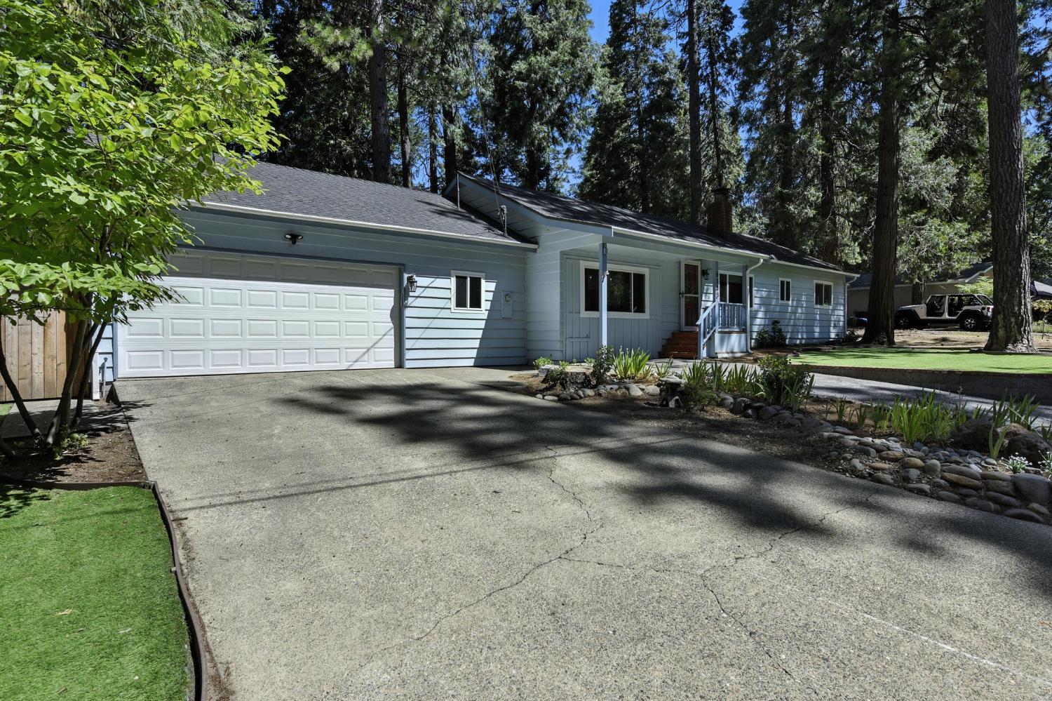 Detail Gallery Image 2 of 45 For 6143 Dolly Varden Ln, Pollock Pines,  CA 95726 - 3 Beds | 2/1 Baths