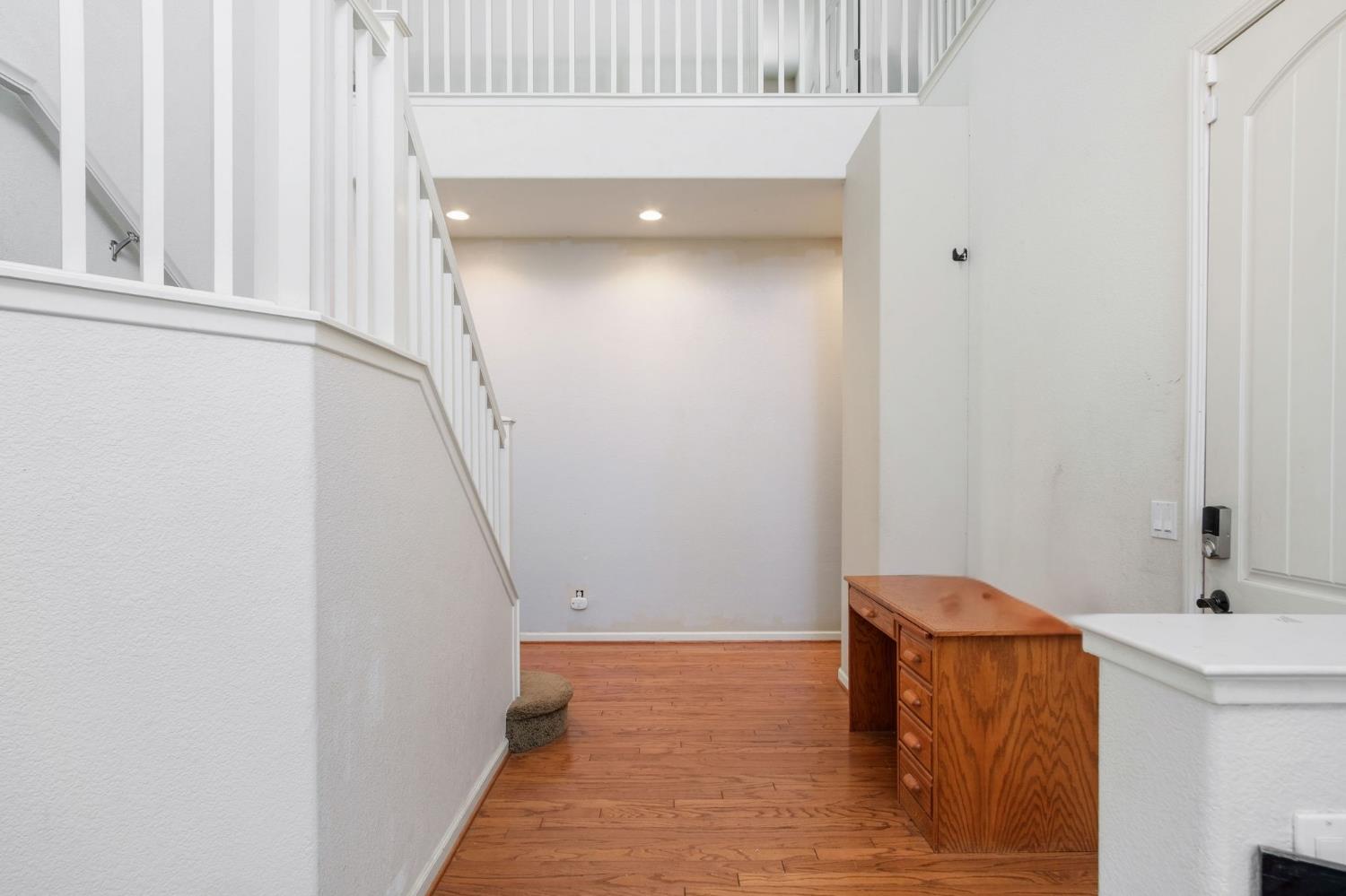 Detail Gallery Image 8 of 29 For 553 Stetson Dr, Oakdale,  CA 95361 - 5 Beds | 3 Baths