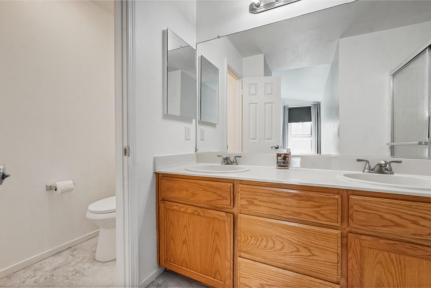Detail Gallery Image 12 of 23 For 1050 Zion Ct, Tracy,  CA 95376 - 4 Beds | 2/1 Baths