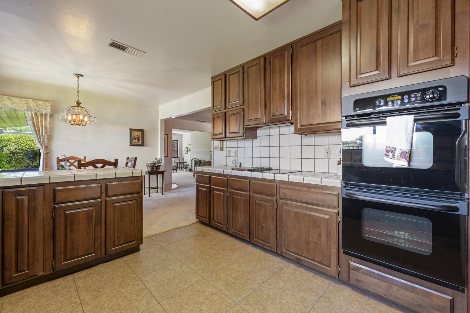 Detail Gallery Image 24 of 59 For 1287 W Valpico Rd, Tracy,  CA 95304 - 3 Beds | 2 Baths