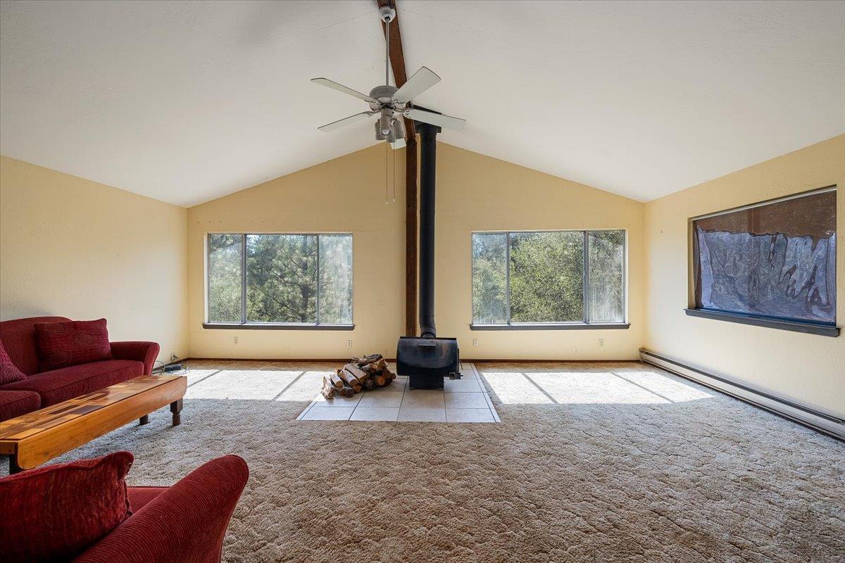 Detail Gallery Image 7 of 44 For 5941 Garden Park Dr, Garden Valley,  CA 95633 - 3 Beds | 2/1 Baths