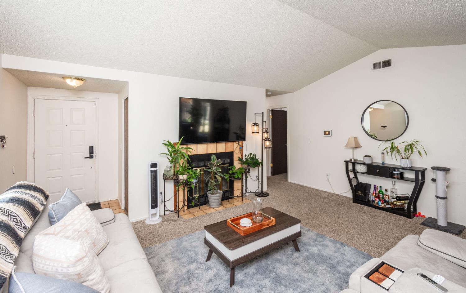 Detail Gallery Image 6 of 23 For 4211 Oberon Ave, North Highlands,  CA 95660 - 3 Beds | 2 Baths