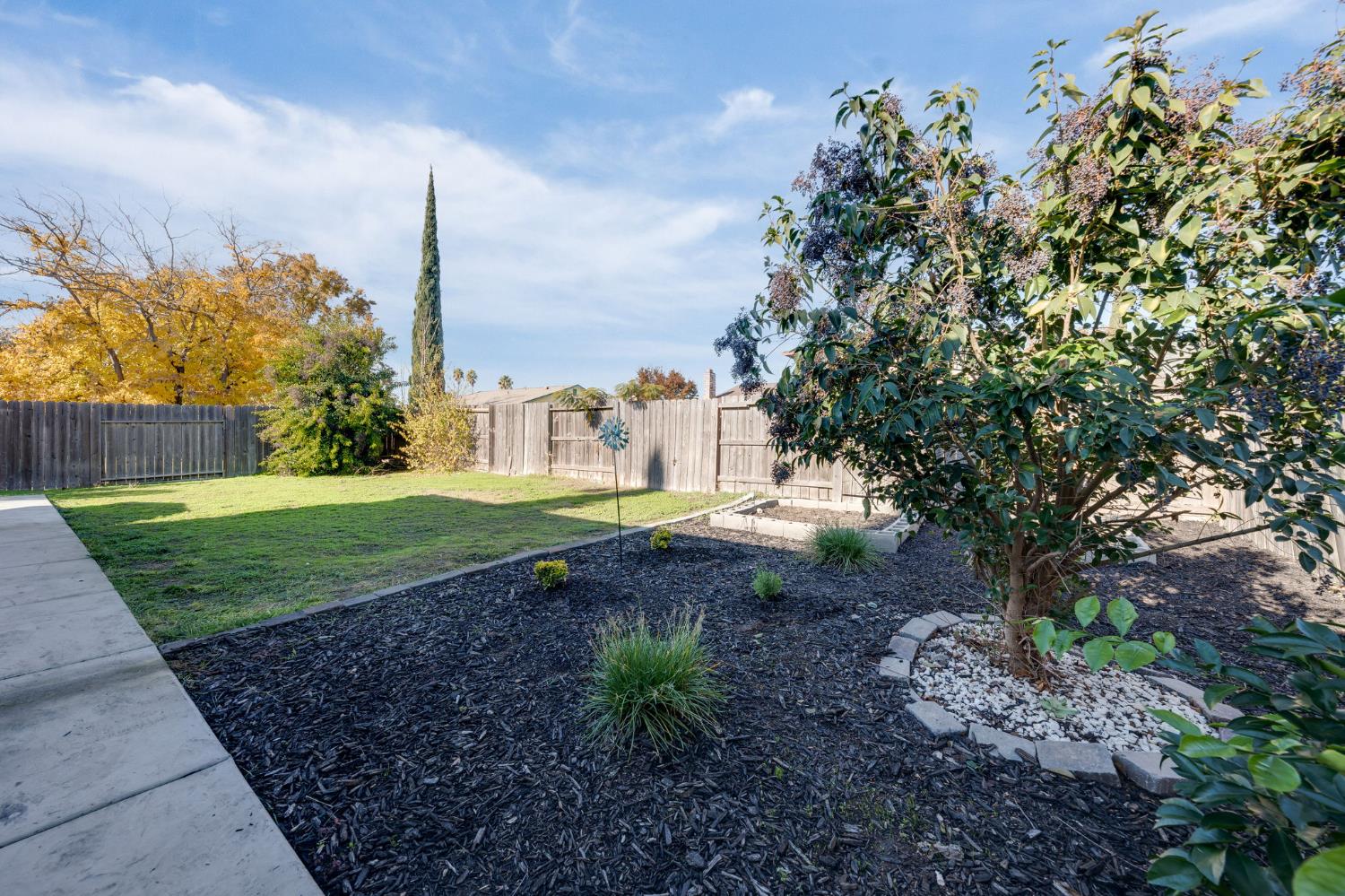 Detail Gallery Image 27 of 28 For 173 Bell Ave, Sacramento,  CA 95838 - 3 Beds | 2 Baths