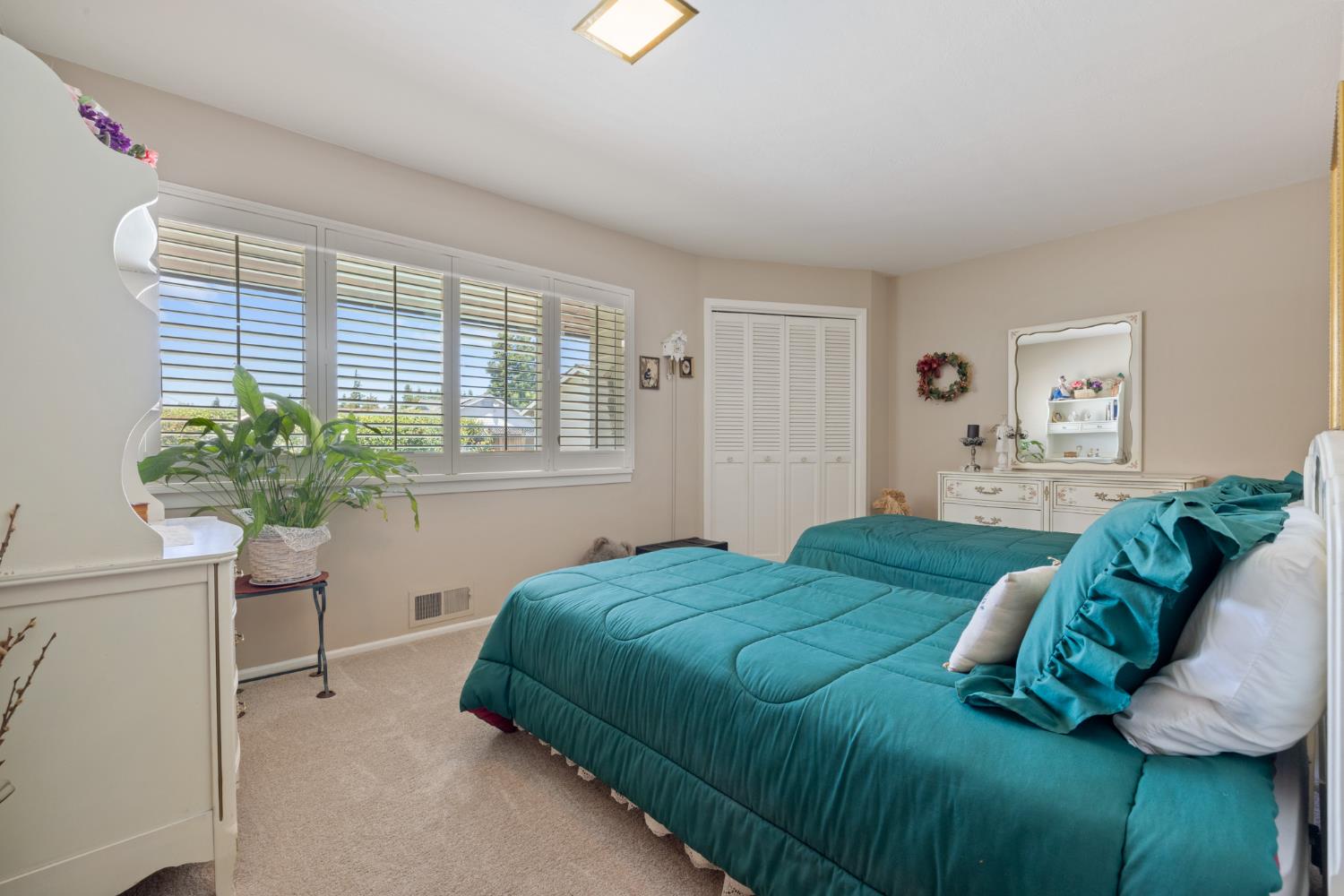 Detail Gallery Image 37 of 59 For 1287 W Valpico Rd, Tracy,  CA 95304 - 3 Beds | 2 Baths