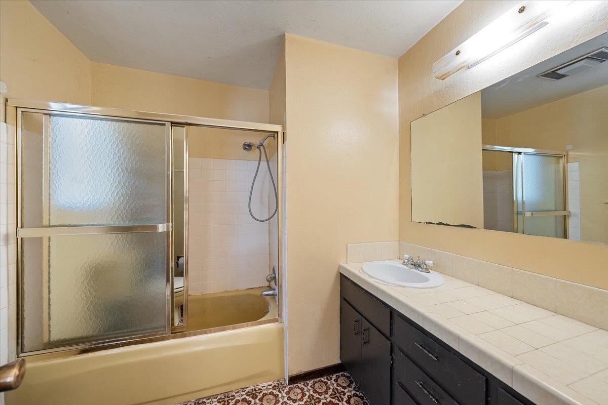 Detail Gallery Image 25 of 44 For 5941 Garden Park Dr, Garden Valley,  CA 95633 - 3 Beds | 2/1 Baths