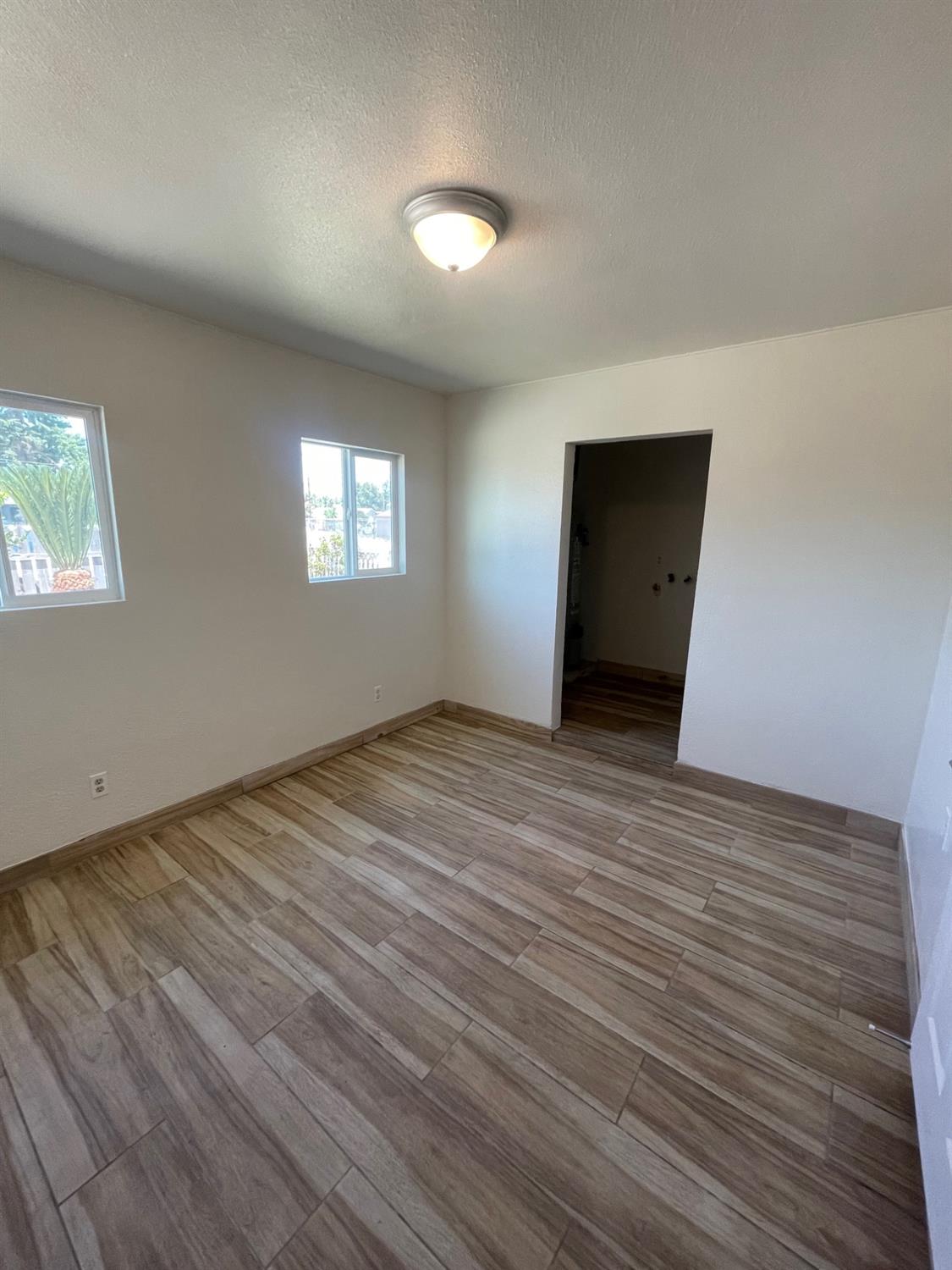 Detail Gallery Image 12 of 15 For 2636 Riverdale Ave, Modesto,  CA 95358 - 2 Beds | 1 Baths