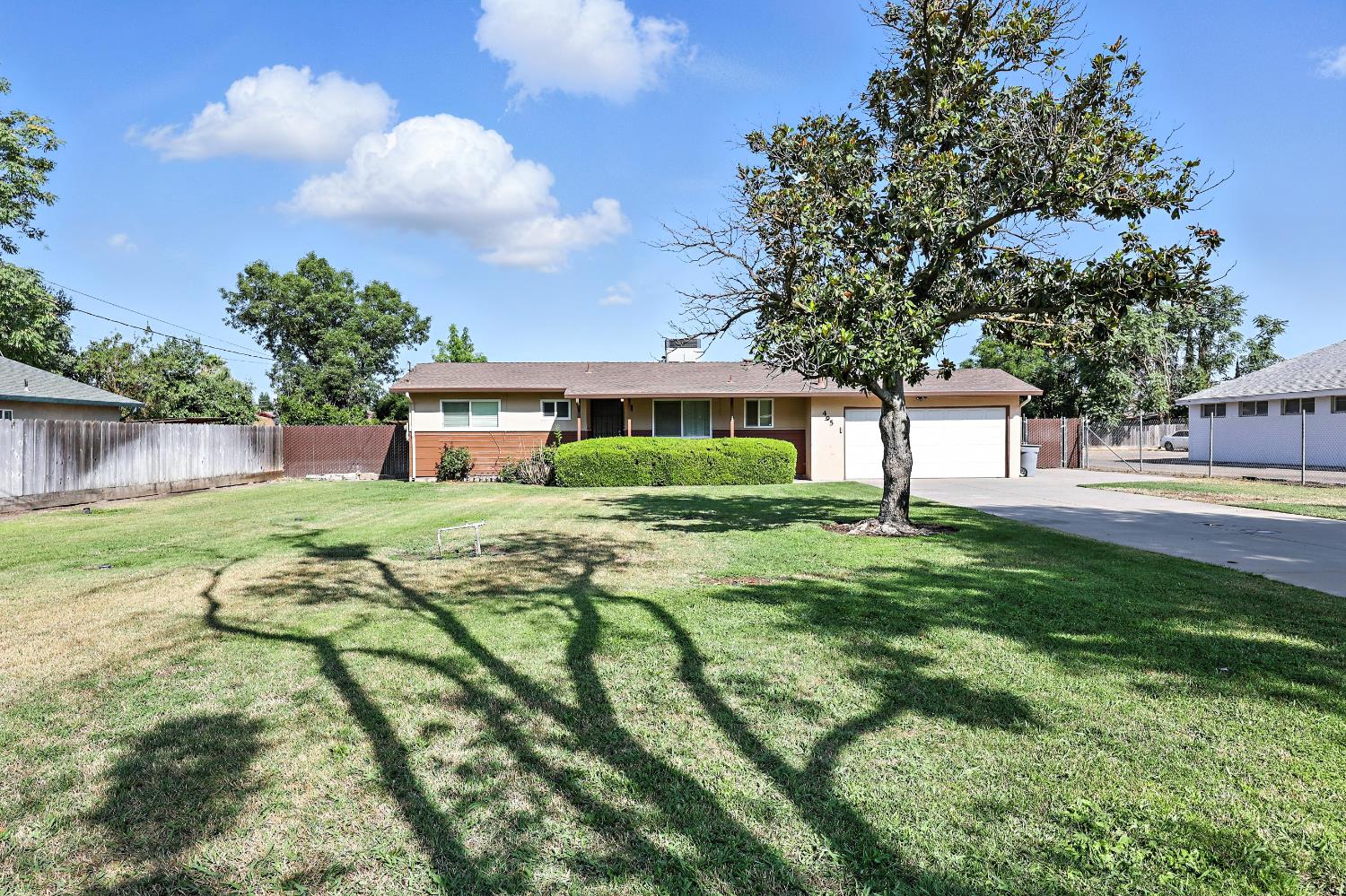 Detail Gallery Image 3 of 35 For 495 Q St, Merced,  CA 95341 - 3 Beds | 1 Baths