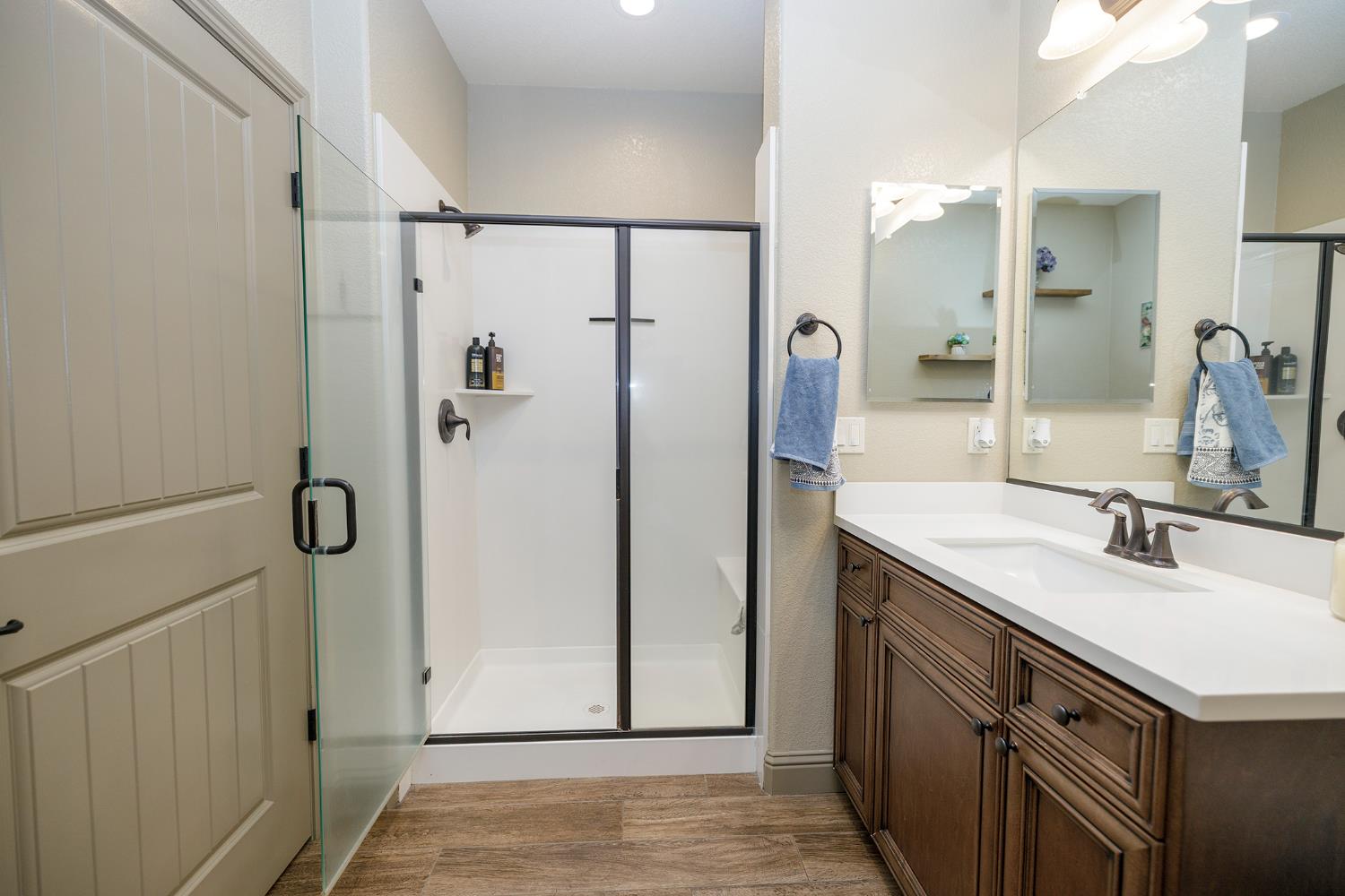 Detail Gallery Image 30 of 48 For 8725 Venetian Ter, Hilmar,  CA 95324 - 5 Beds | 3 Baths