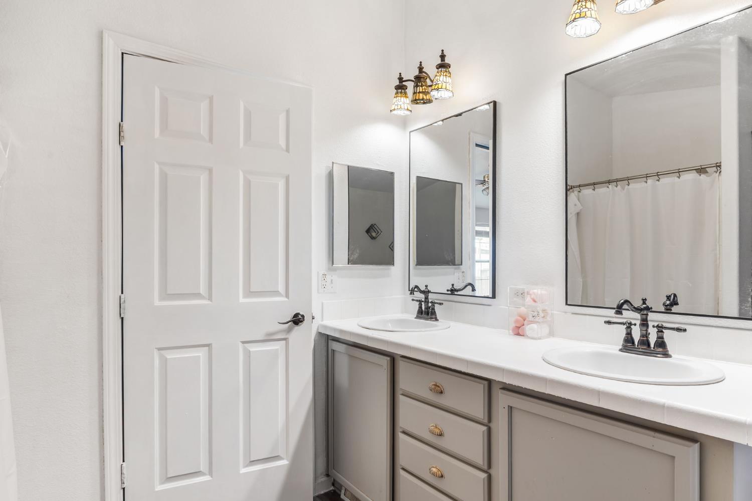 Detail Gallery Image 27 of 47 For 1050 W Capitol Ave 11, West Sacramento,  CA 95691 - 3 Beds | 2 Baths