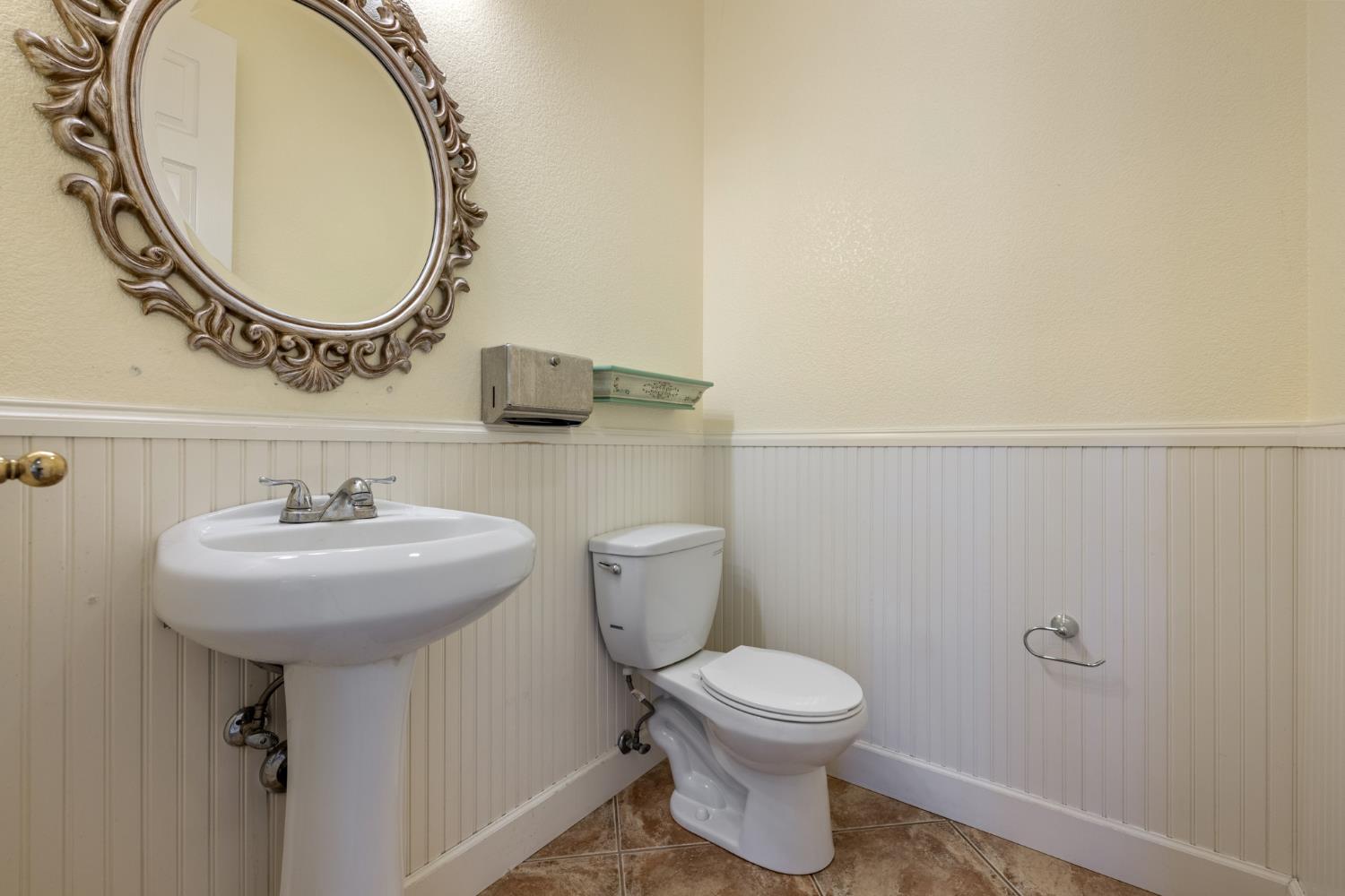 Detail Gallery Image 15 of 28 For 3501 Valley Oak Dr, Ceres,  CA 95307 - 4 Beds | 2/1 Baths