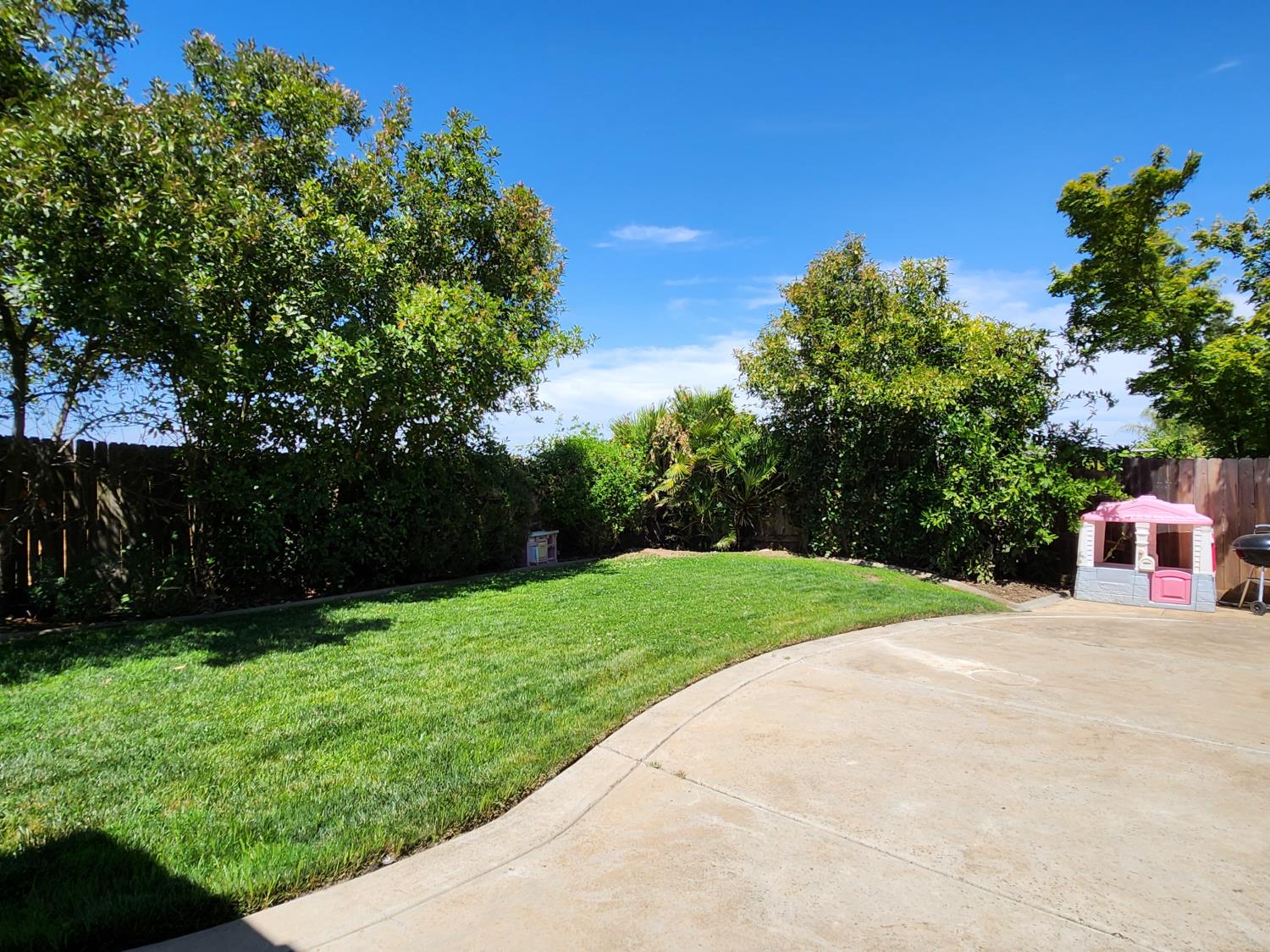 Detail Gallery Image 13 of 19 For 10021 Prairie Dunes Way, Sacramento,  CA 95829 - 4 Beds | 2 Baths