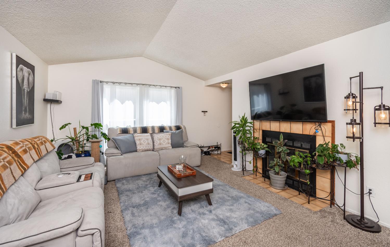 Detail Gallery Image 7 of 23 For 4211 Oberon Ave, North Highlands,  CA 95660 - 3 Beds | 2 Baths