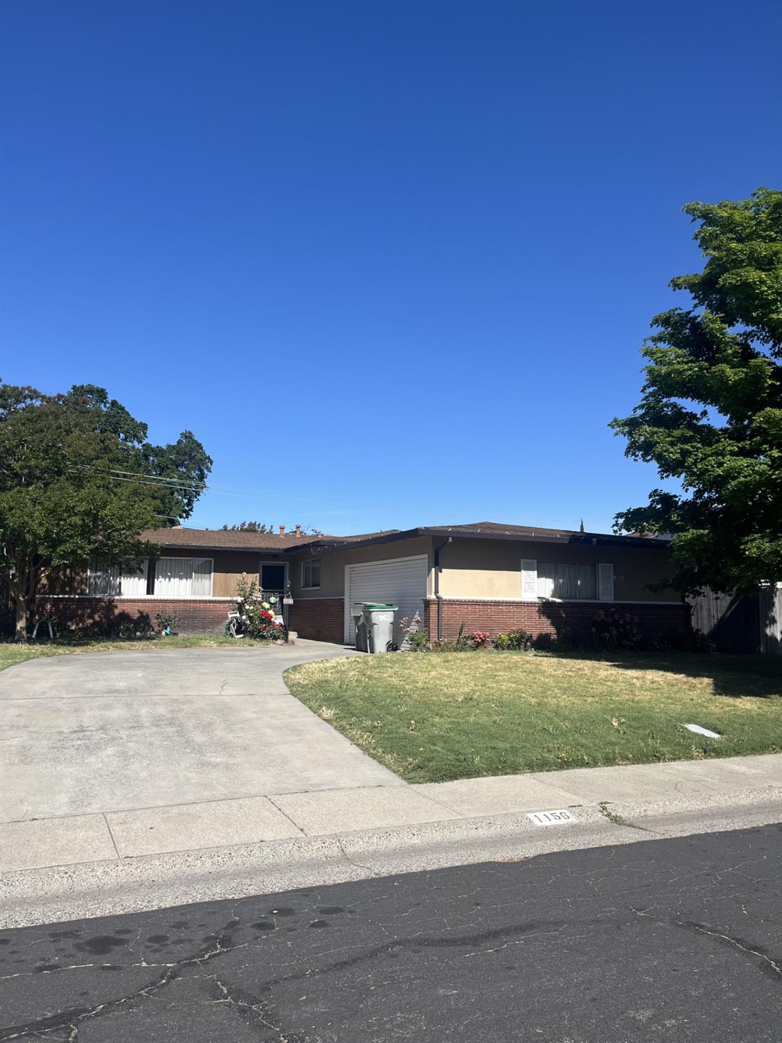 Detail Gallery Image 2 of 9 For 1156 Haverhill St, West Sacramento,  CA 95691 - 3 Beds | 2 Baths