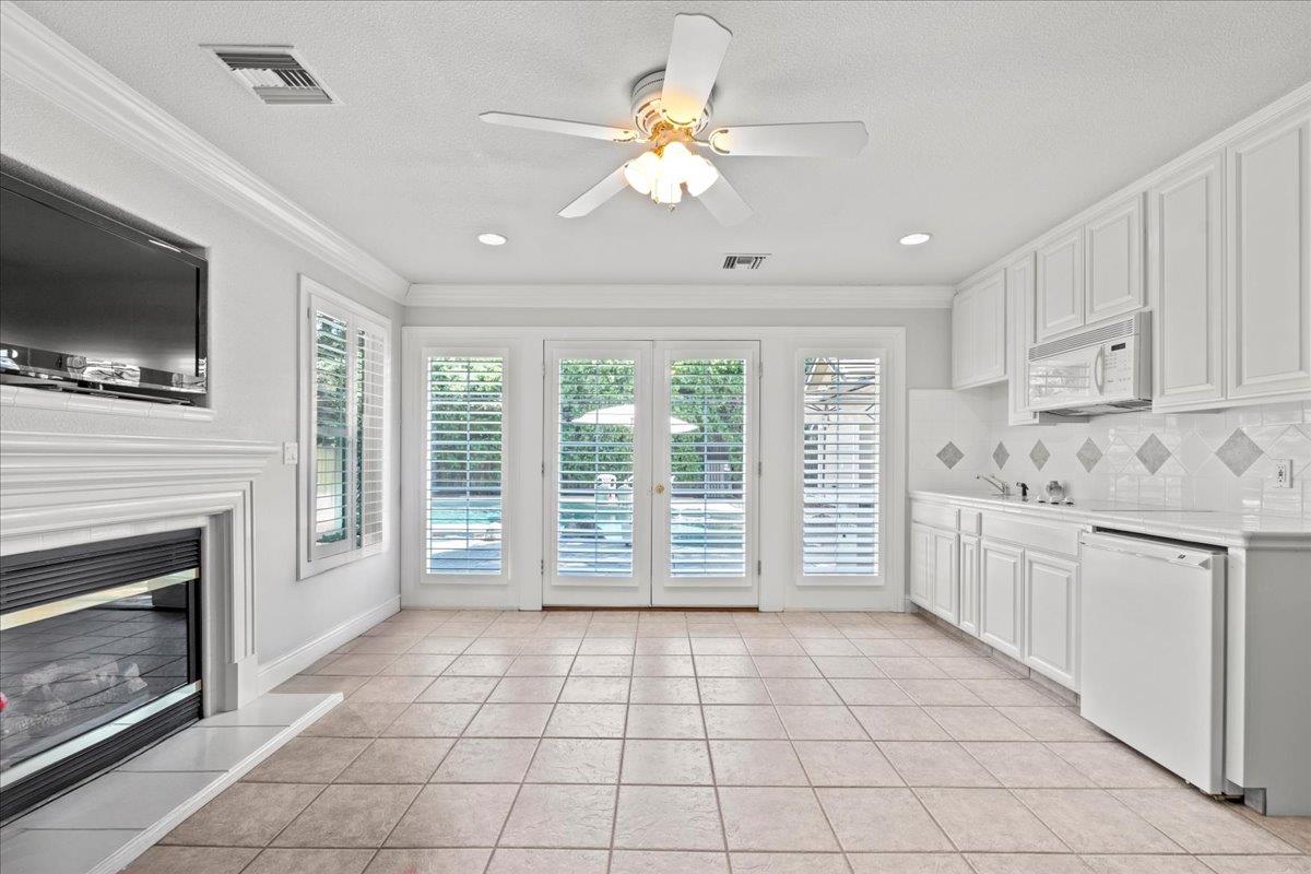 Detail Gallery Image 40 of 52 For 408 Montrose Ct, Modesto,  CA 95355 - 3 Beds | 3/1 Baths