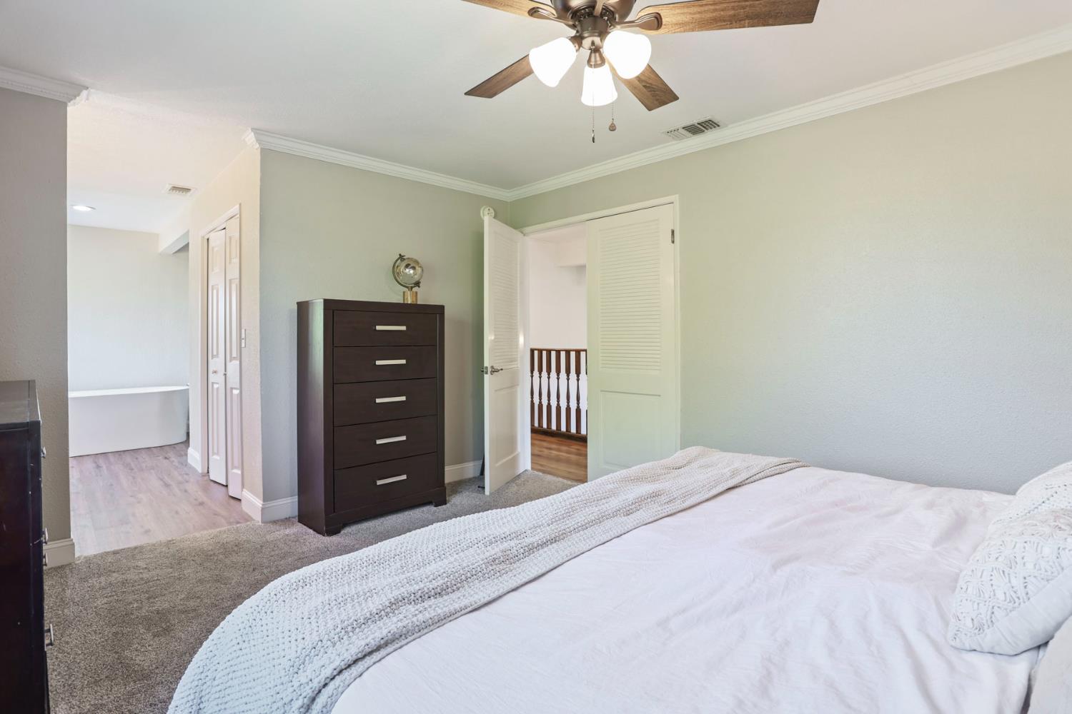 Detail Gallery Image 25 of 40 For 208 Palomar Dr, Lodi,  CA 95242 - 4 Beds | 3 Baths
