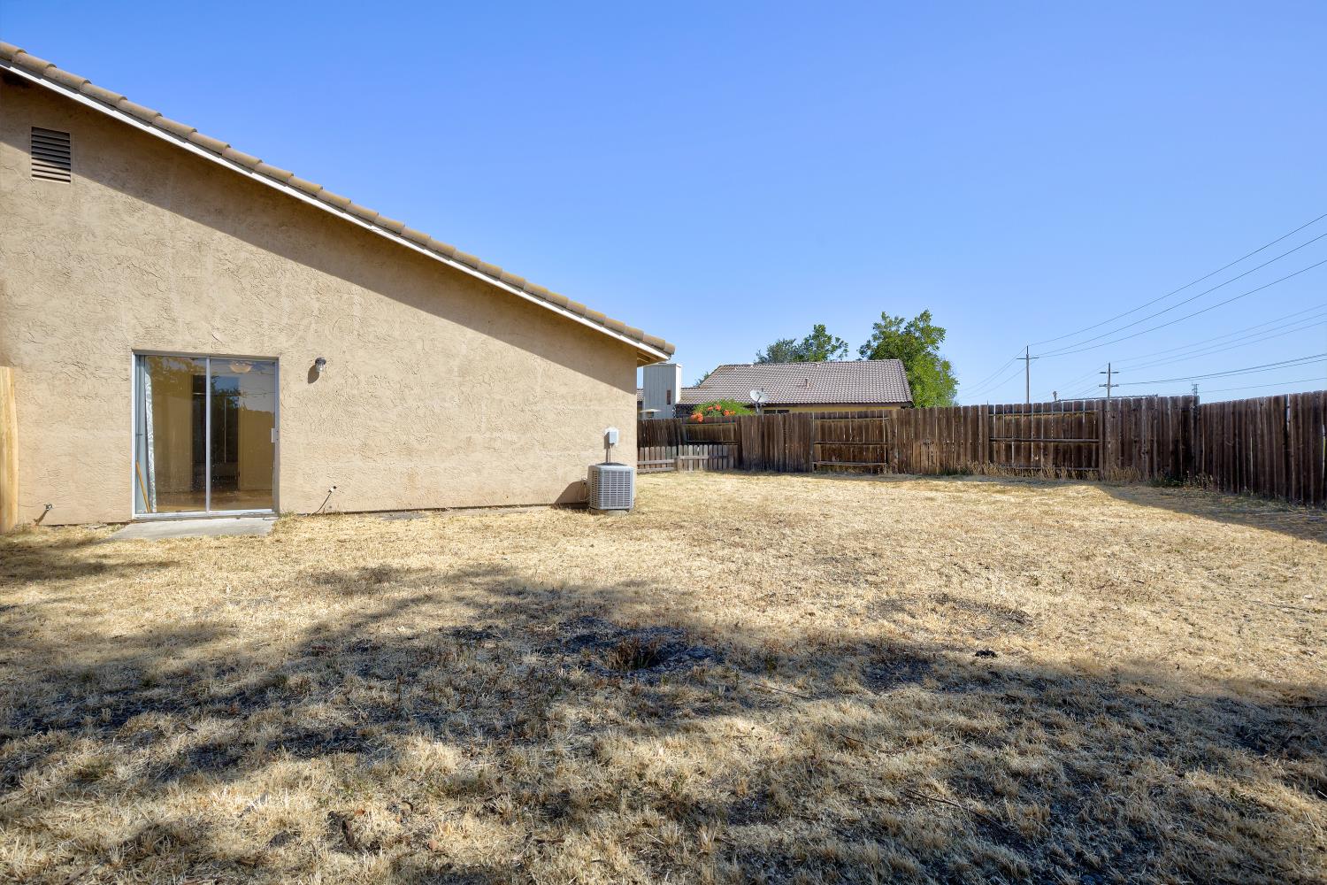 Detail Gallery Image 19 of 26 For 8916 Fox Creek Dr, Stockton,  CA 95210 - 3 Beds | 2 Baths